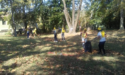 I giovani di Ovada ripuliscono il Parco di Villa Gabrieli