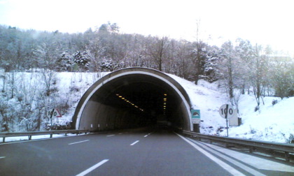 Prefettura Alessandria, piano neve: traffico autostradale deviato su A26