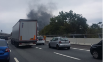 Incendio tir sulla A26, riaperta la tratta Genova Voltri - Masone