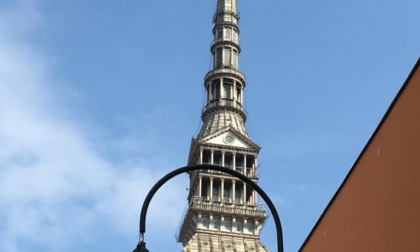 Torino, dal 31 marzo tricolore di luce sulla Mole come simbolo di unione e solidarietà