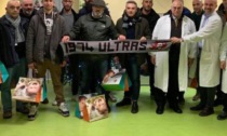 Tifosi Alessandria Calcio donano orsacchiotti a ospedale infantile