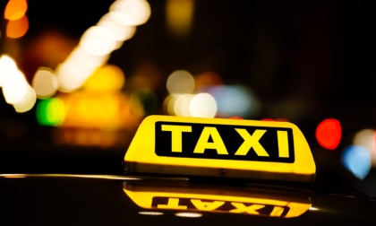 78.000 euro ai taxisti di Torino per divisori tra autista e passeggero