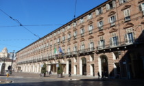 Torino, affrontata in Prefettura la situazione dei 17 stazionanti in piazza Palazzo