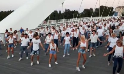 Alessandria: successo per il Flash mob organizzato sul Ponte Meier