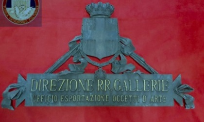 Torino, restituita alla Soprintendenza targa bronzea delle Regie Gallerie