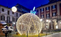 Tortona: installate le luminarie natalizie