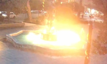 La Spezia, 41enne incendia fontana per salutare 2021, arresto dei Carabinieri