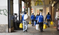 Torino, il CUS dona cibo e vestiti ai senzatetto