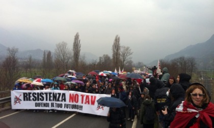 No Tav, liberati i binari della Torino-Modane