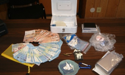 Spaccia cocaina in centro a Gavi, arrestato