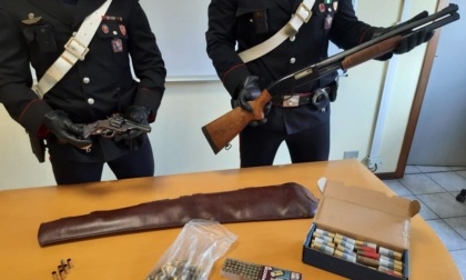 Torino: spara con una pistola dal balcone, disarmato e arrestato dai carabinieri