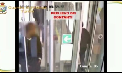 Torino: truffe informatiche e riciclaggio, due arresti della Guardia di Finanza