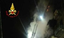 Torino, incendio in palazzo del centro, 3 persone intossicate