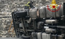 Busalla: grave incidente su A7, illeso il conducente di un mezzo pesante