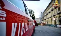 Tragedia a Torino, muore sotto ai tubi un operaio di 41 anni