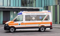 Ambulanza della Croce Verde presa a sassate ad Alessandria: indagini in corso