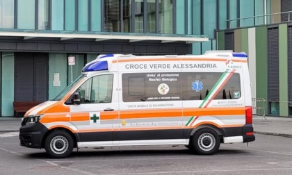 Ambulanza della Croce Verde presa a sassate ad Alessandria: indagini in corso
