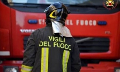 Incidente a Casale Monferrato: auto finisce contro autobus