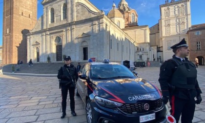 Torino: aggrediscono e rapinano coetanei, arrestati due minorenni