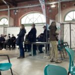 Alessandria, code in mattinata all'hub vaccinale nella caserma Valfrè