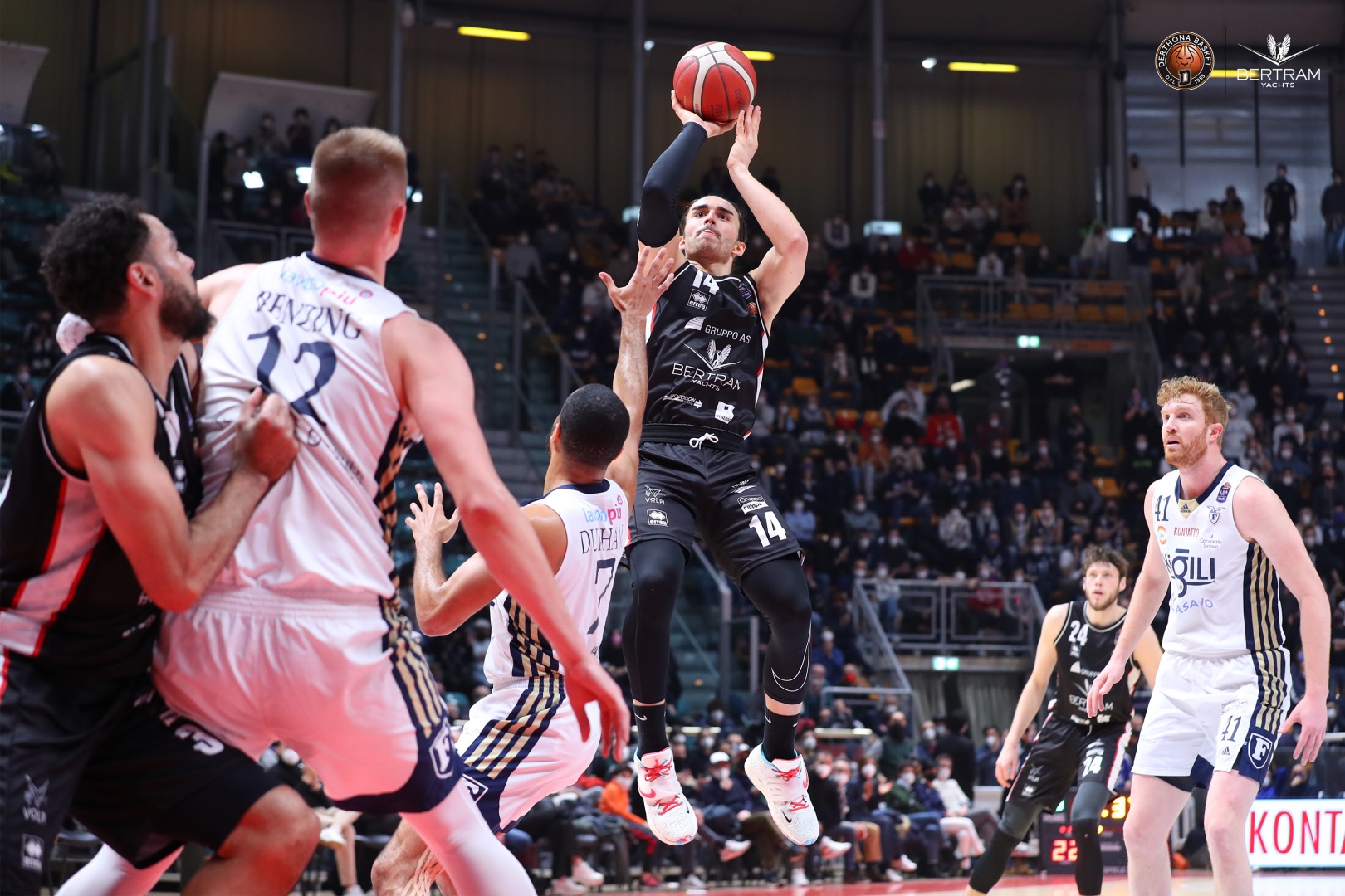 Derthona Basket, beffarda sconfitta all'overtime per mano di Reggio Emilia