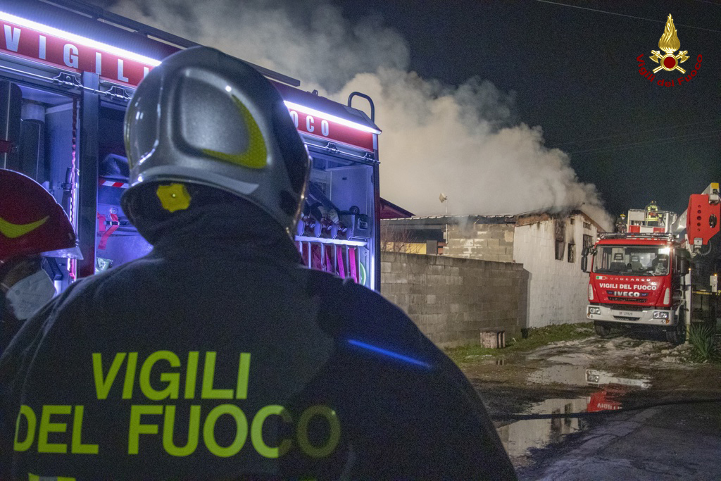 Castelceriolo, incendio in una villetta a un piano