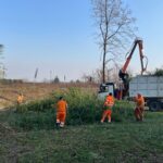 Villaretto, ultimata oggi la pulizia della scarpata lungo la strada comunale