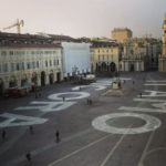 Torino: compare scritta gigante "Ti amo ancora" in piazza San Carlo