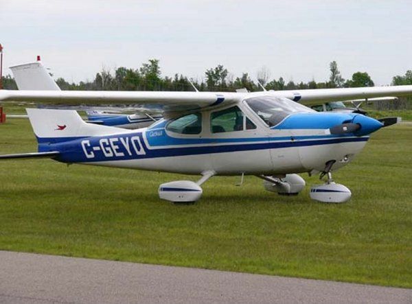 Ruba aereo dall'aeroporto di Novi Ligure e vola verso la Francia: fermato a Tolone