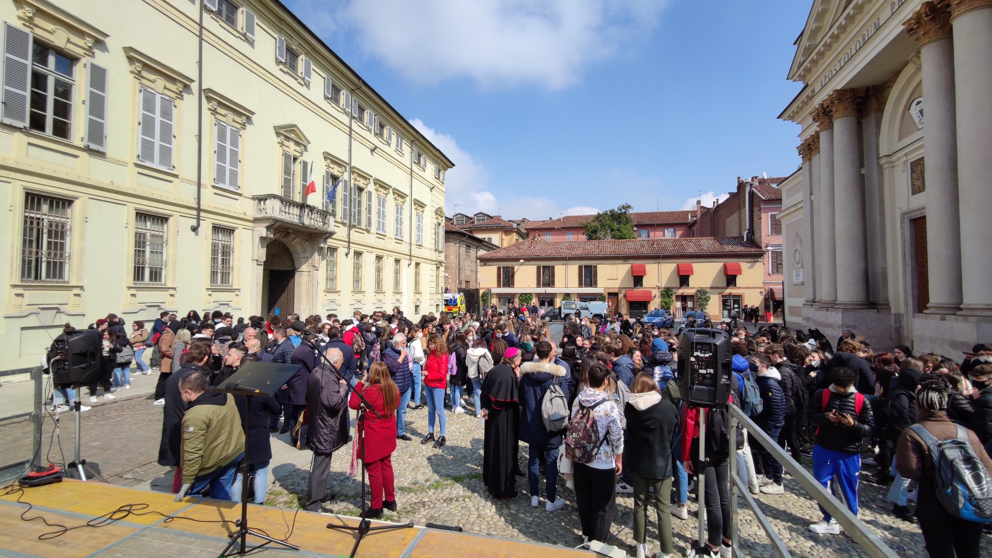 Cento giorni dalla maturità: ad Alessandria il raduno dei futuri diplomati