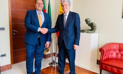 Liguria: l'incontro tra il presidente Toti e l'ambasciatore spagnolo in Italia Alfonso Dastis