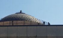 Alessandria: è sceso il detenuto salito sulla cupola del carcere Don Soria per protesta