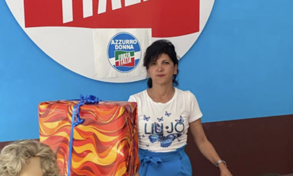 Alessandria: Forza Italia dona parrucche per donne operate e in cura per problemi oncologici