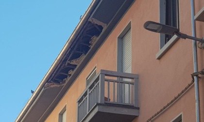 Alessandria: crollato un pezzo di cornicione di un edificio in via Volturno