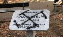Torino: disegnata una svastica sulla targa intitolata a Tina Anselmi