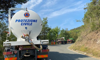 Protezione Civile Alessandria: prosegue la distribuzione di acqua ai paesi colpiti dall'emergenza idrica