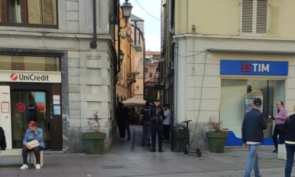 Alessandria, controllo antidroga in vicolo dell'Erba