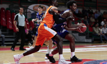 Monferrato Basket, terzo quarto fatale nella trasferta contro Piacenza