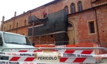 Crollo tegole del cornicione della Chiesa Santa Maria di Castello ad Alessandria: iniziati i lavori per il ripristino