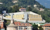 Genova, aggressione nel carcere di Pontedecimo: una detenuta picchia tre poliziotte