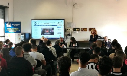 Torino, il Questore Vincenzo Ciarambino incontra i ragazzi dell'Istituto Birago per parlare di legalità