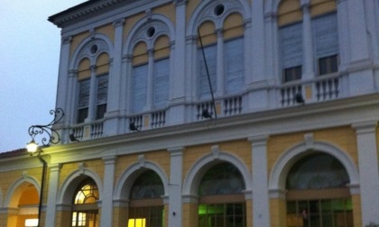 Casale Monferrato, RFI migliora l'illuminazione all'esterno della Stazione Ferroviaria