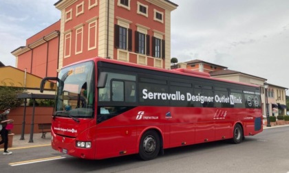 Serravalle outlet, arriva il treno+bus per raggiungere con facilità il centro commerciale