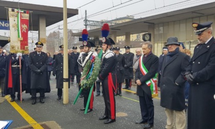 Novi Ligure, una corona di fiori per ricordare la strage del 1971