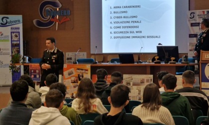 I Carabinieri di Casale Monferrato incontrano gli alunni della scuola Sobrero