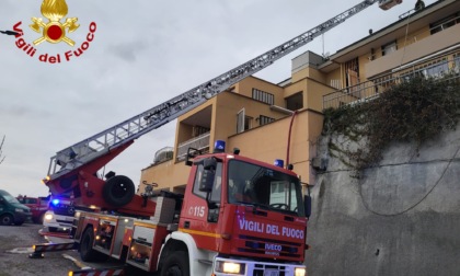 Lavagna, incendio in un tetto di una villa: intervengono i Vigili del Fuoco