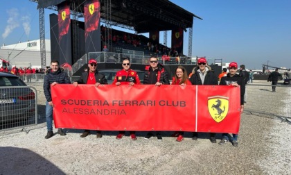 Sette soci di Scuderia Ferrari Club Alessandria alla presentazione della nuova monoposto