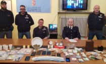 27 mila euro e oltre 250 dosi di cocaina: arrestati tre uomini a Casale Monferrato