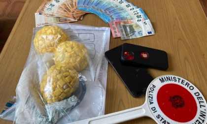 Controlli a Torino, sequestrati 350 grammi di cocaina: un arresto e una denuncia