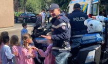 La Polizia di Stato di Alessandria incontra i bambini di Tortona per la Festa delle Sirene